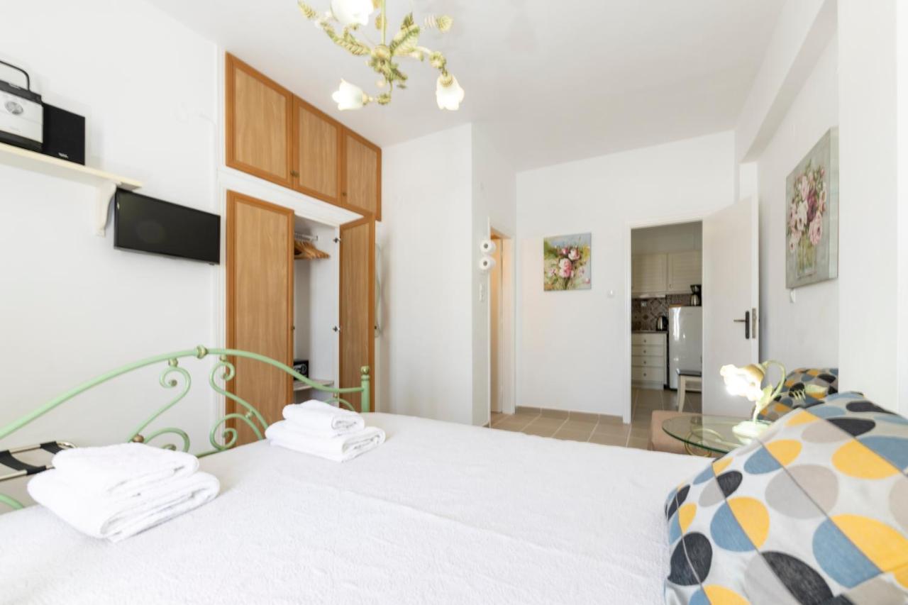 Pension Moschoula Platis Gialos  Exterior foto